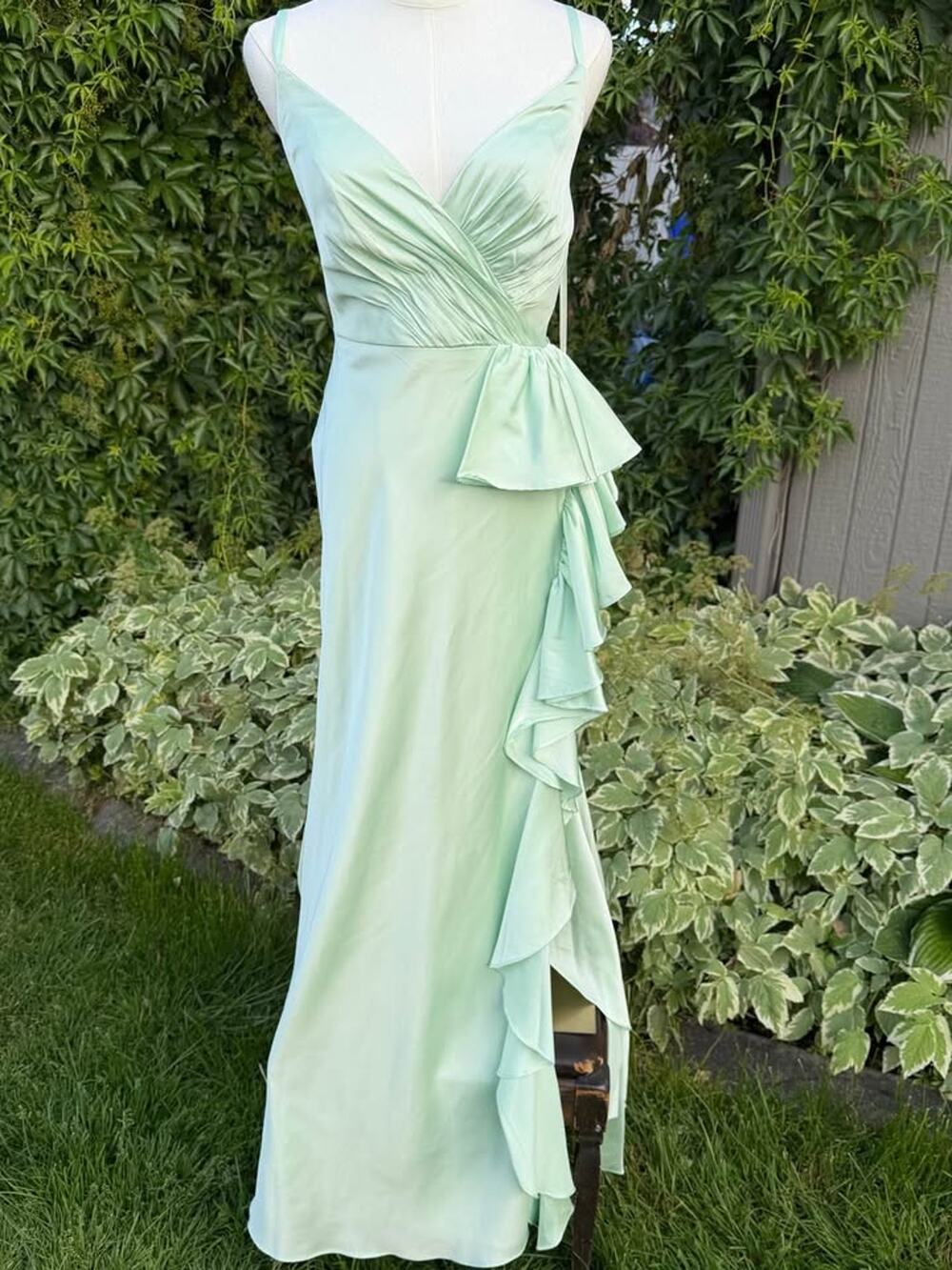 💚 NWT Mac Duggal Mint Satin Ruffle Evening Gown | Size 8